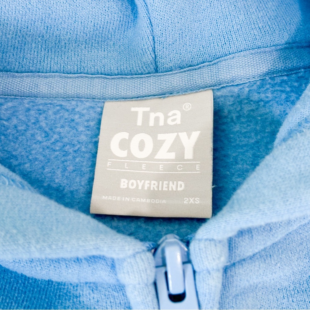 Aritzia cozy fleece matching sweatsuit in blue - Picture 4 of 9